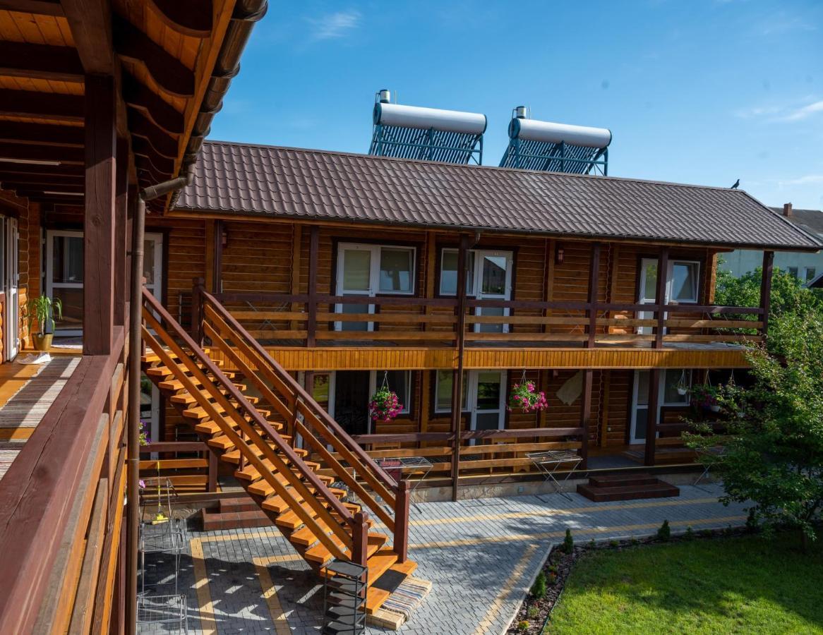 Rybatska 7 Hotel Chornomorsk Ngoại thất bức ảnh