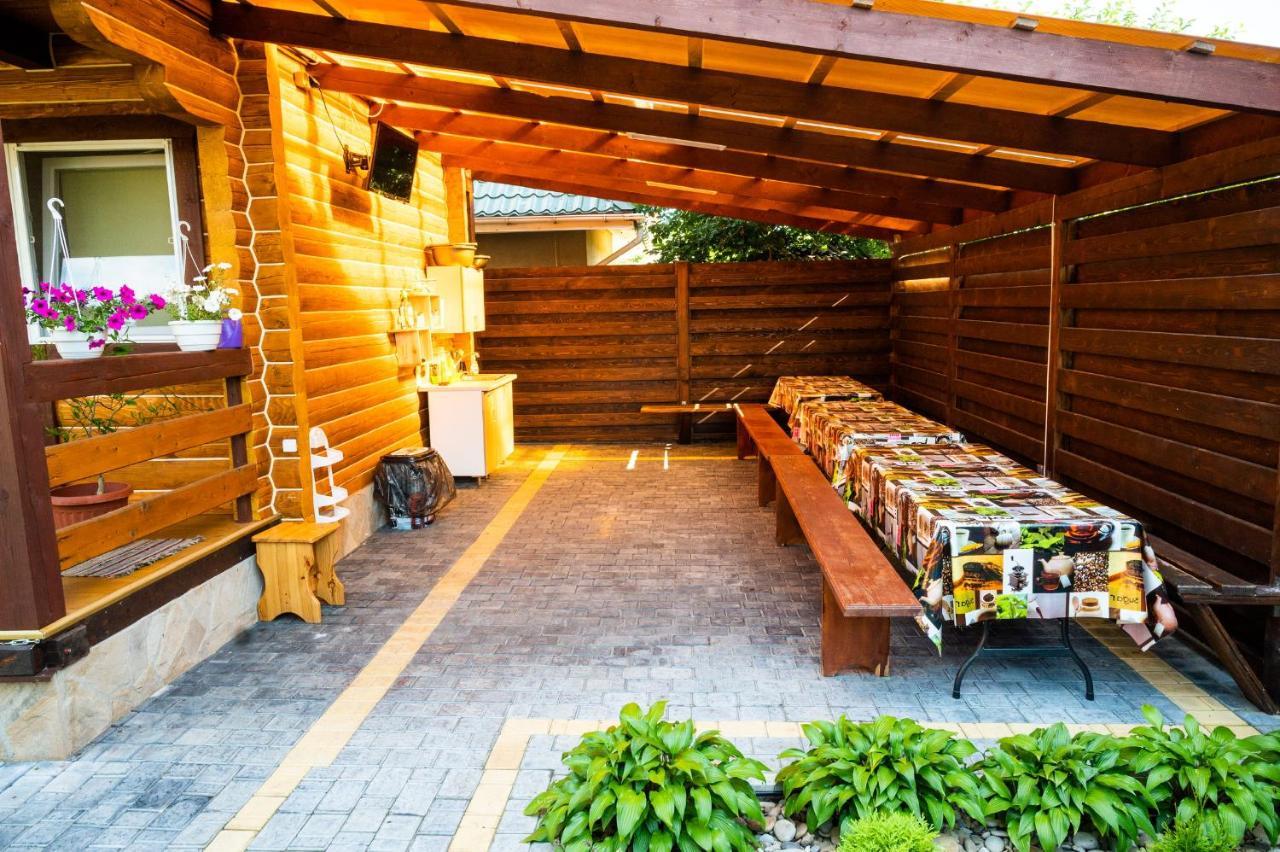 Rybatska 7 Hotel Chornomorsk Ngoại thất bức ảnh